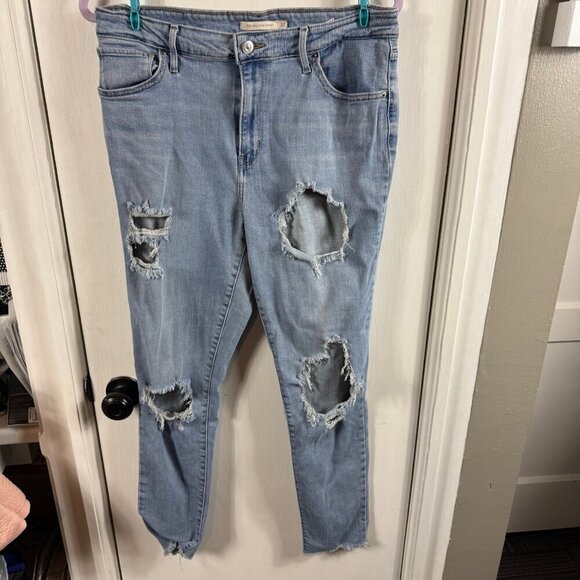 Levi's 721 High Rise Skinny Jeans. Light wash distressed with holes - Picture 1 of 7